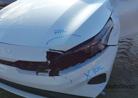 2024 Kia Forte Lxs z USA, uszkodzony, nr VIN 3KPF24AD2RE731885